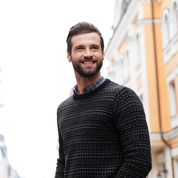 portrait-happy-bearded-man-sweater (1)